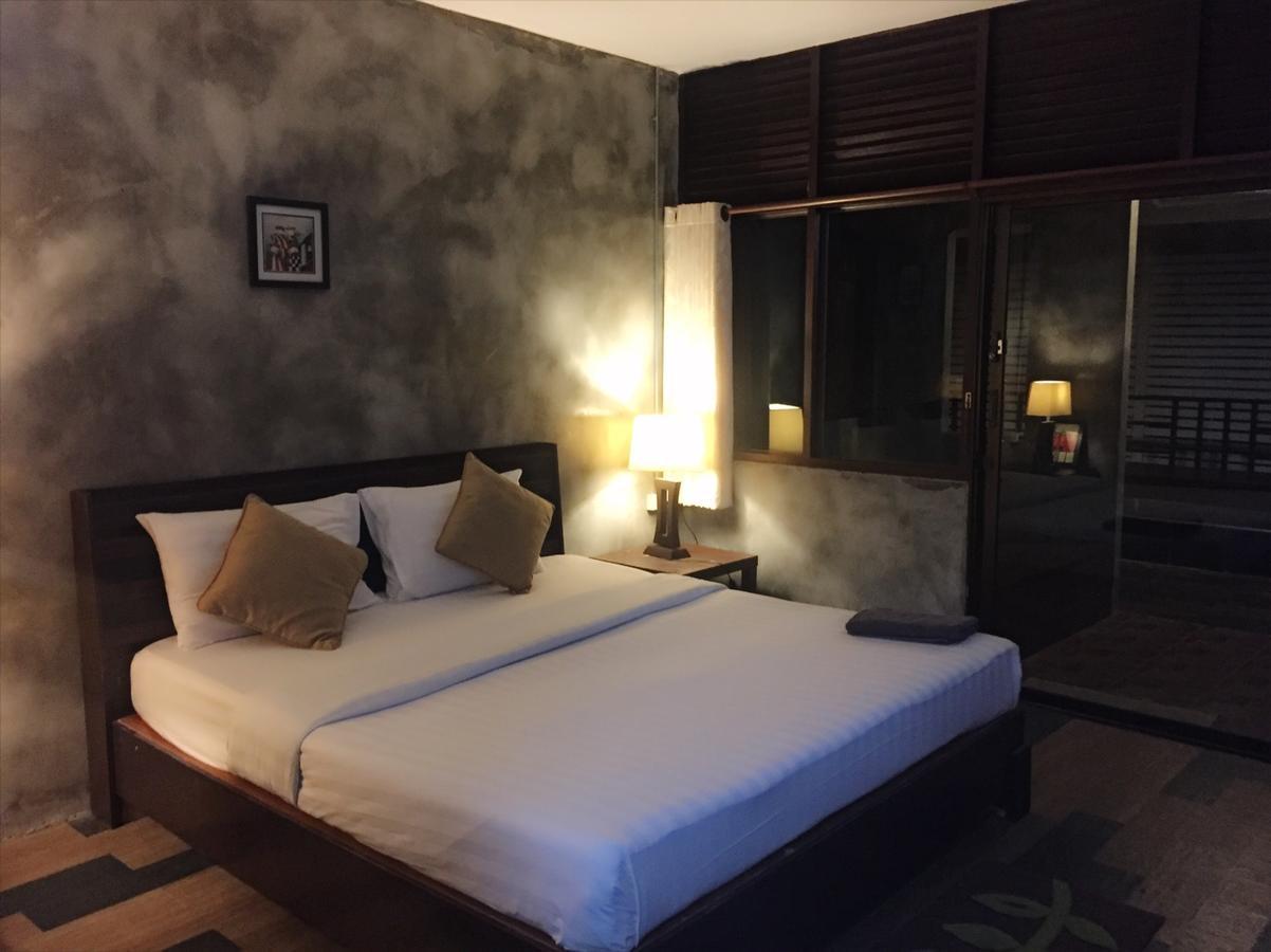 Crescent Bay Resort Koh Samet Buitenkant foto