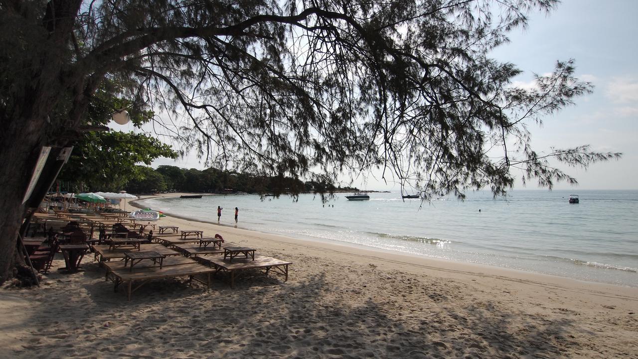 Crescent Bay Resort Koh Samet Buitenkant foto